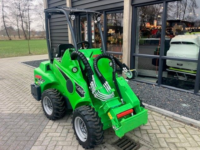 Nieuwe Avant 423 TDL kniklader, electrisch bediende 3de functie