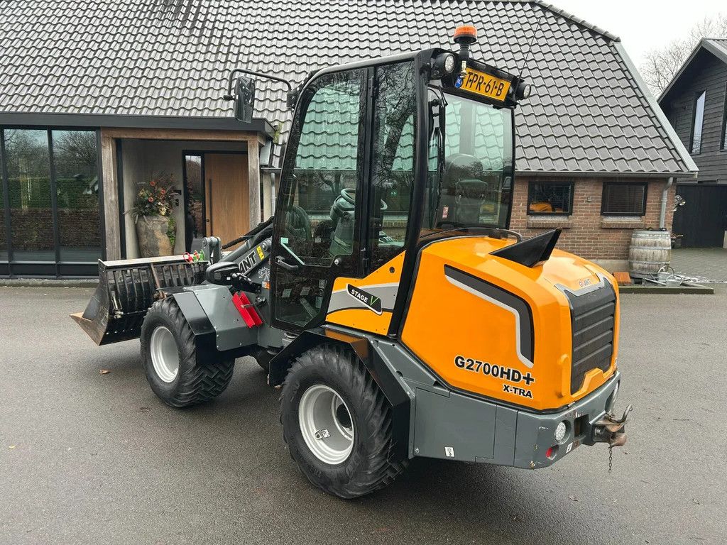 Giant G2700HD+ X-tra