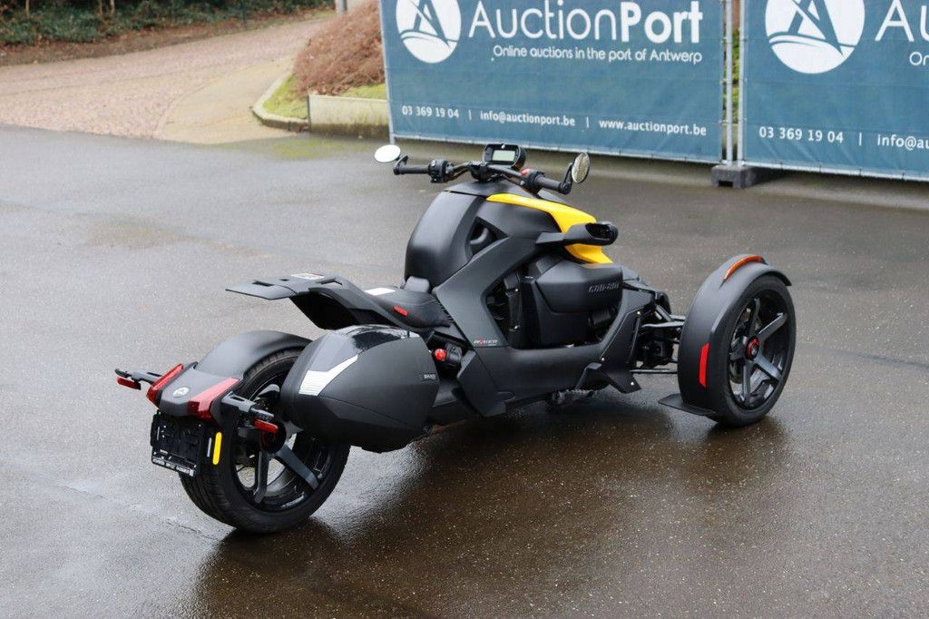 Spider BRP CAN-AM Ryker 900 Petrol 2024 (Margin)