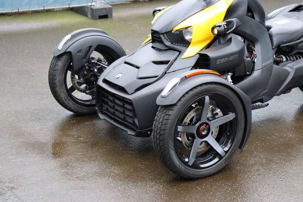 Spider BRP CAN-AM Ryker 900 Petrol 2024 (Margin)