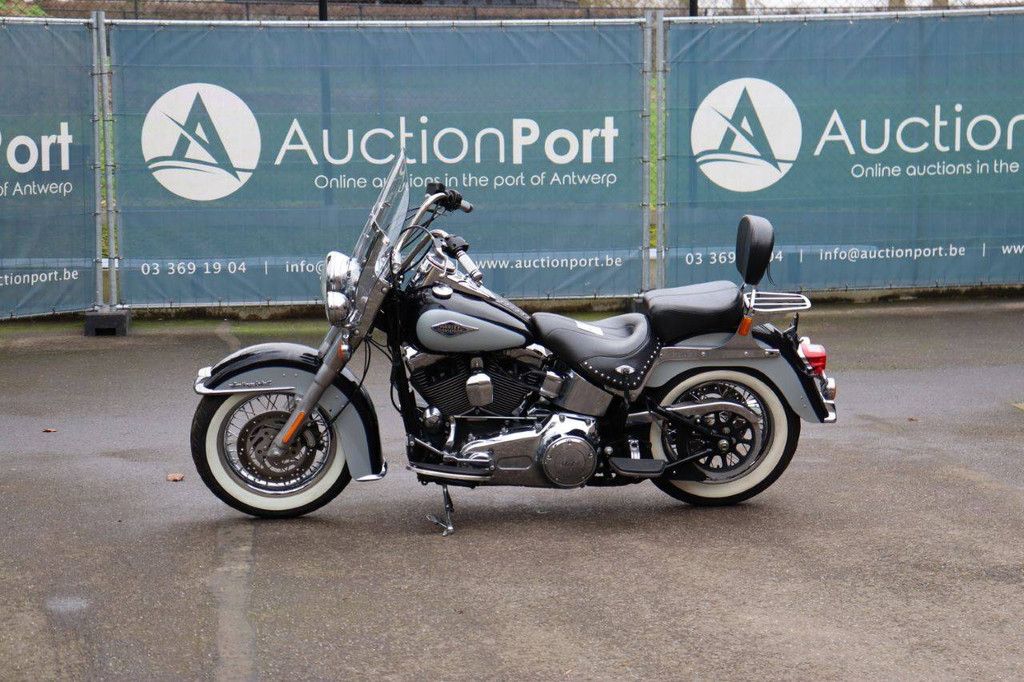 Motorcycle Harley Davidson Heritage Softail Classic Petrol 2012