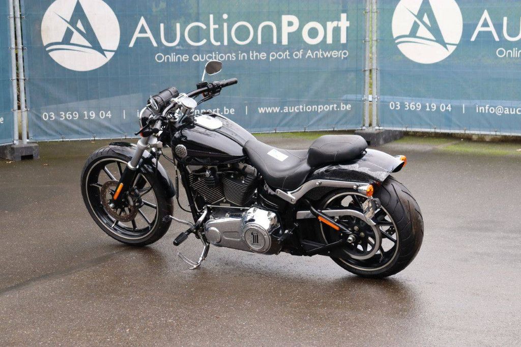 Harley-Davidson Breakout Petrol 2014 Motorcycle
