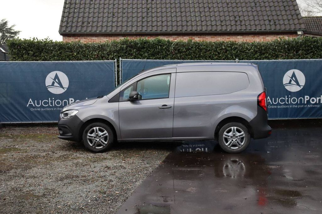 Mercedes-Benz Citan 110 CDI Benzin-Van 2023