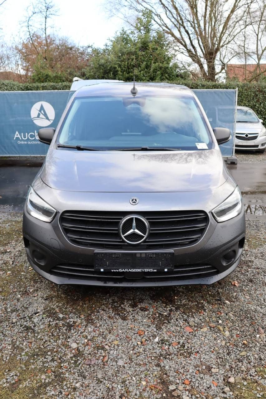 Mercedes-Benz Citan 110 CDI Benzin-Van 2023