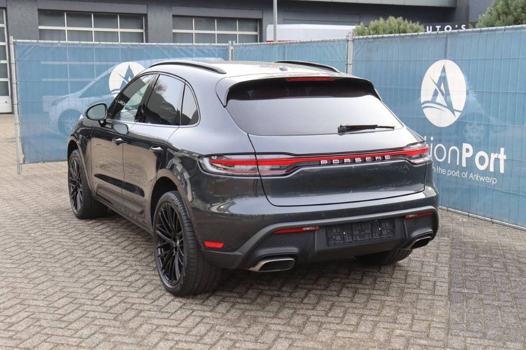 SUV Porsche Macan Benzin 266 PS 2022