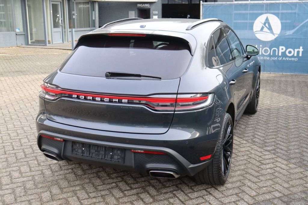 SUV Porsche Macan Benzin 266 PS 2022