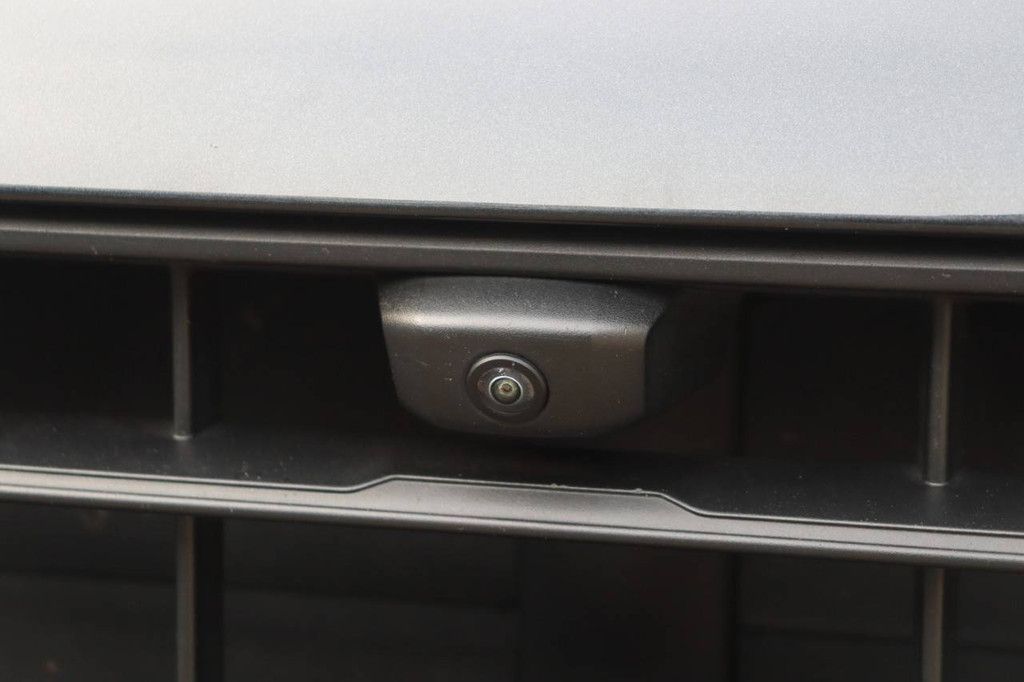 SUV Porsche Macan Benzin 266 PS 2022