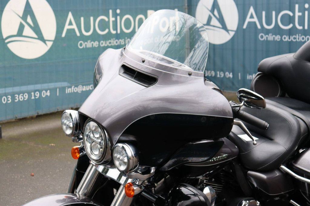 Motorcycle Harley Davidson Ultra Classic Petrol 2014