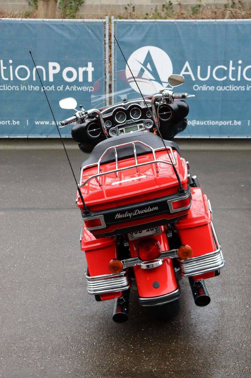 Motorcycle Harley Davidson Ultra Classic LTD Petrol 2010