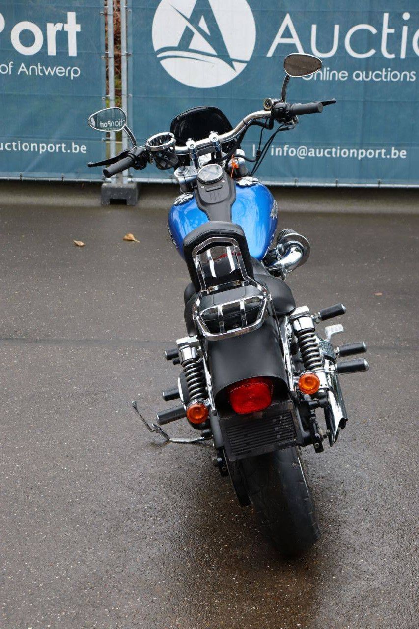 Motorcycle Harley Davidson Dyna Street BOB Petrol 2007