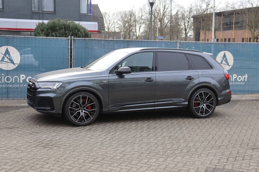 SUV Audi Q7 60 TFSI e Hybrid 341hp 2021