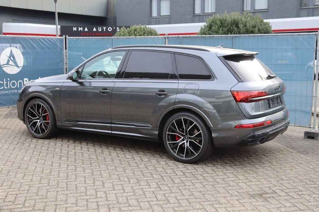 SUV Audi Q7 60 TFSI e Hybrid 341hp 2021