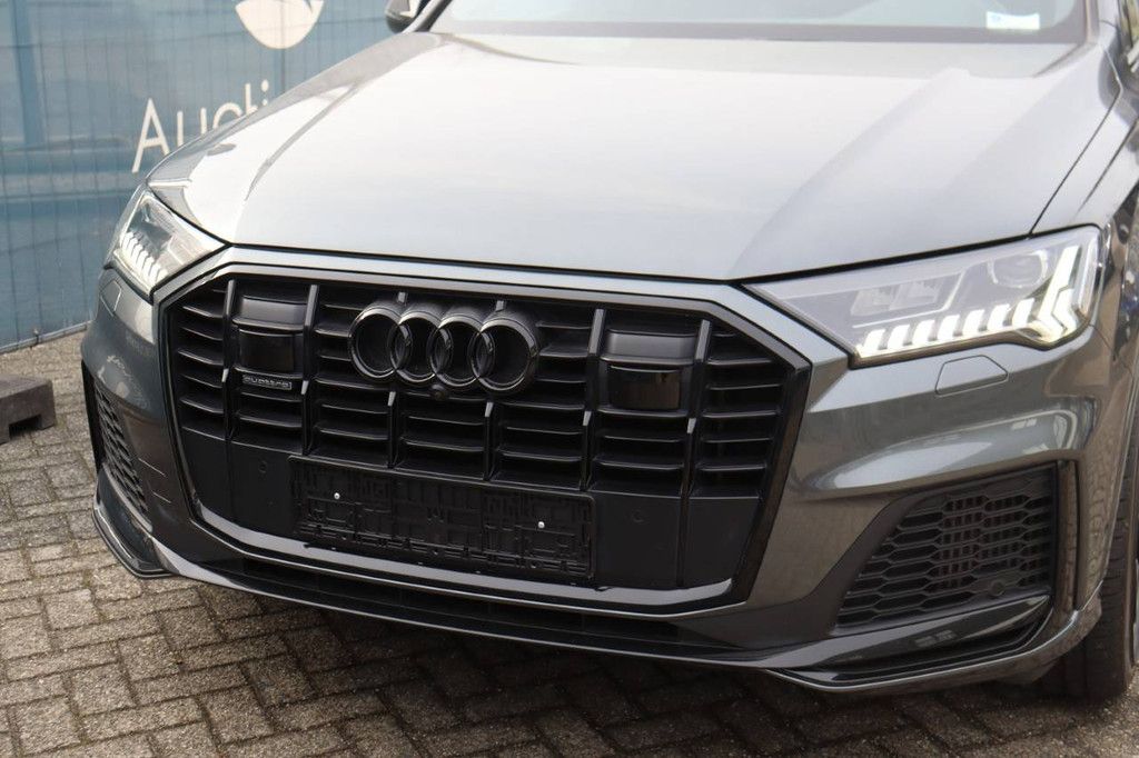 SUV Audi Q7 60 TFSI e Hybrid 341hp 2021