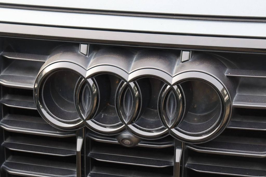 SUV Audi Q7 60 TFSI e Hybrid 341hp 2021