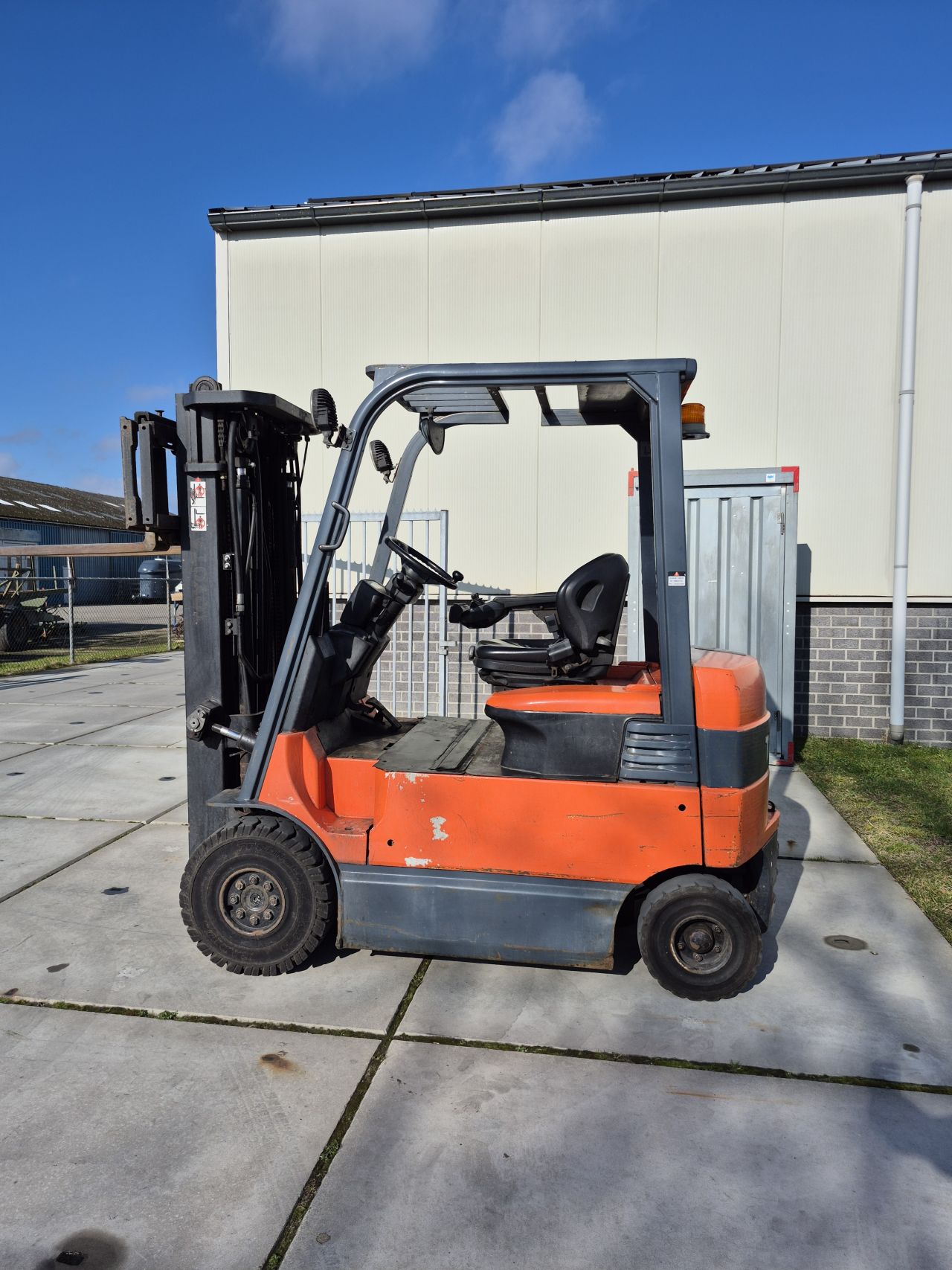 Toyota 7FBMF25 triplex sideshift 4.700 mm bj 2006