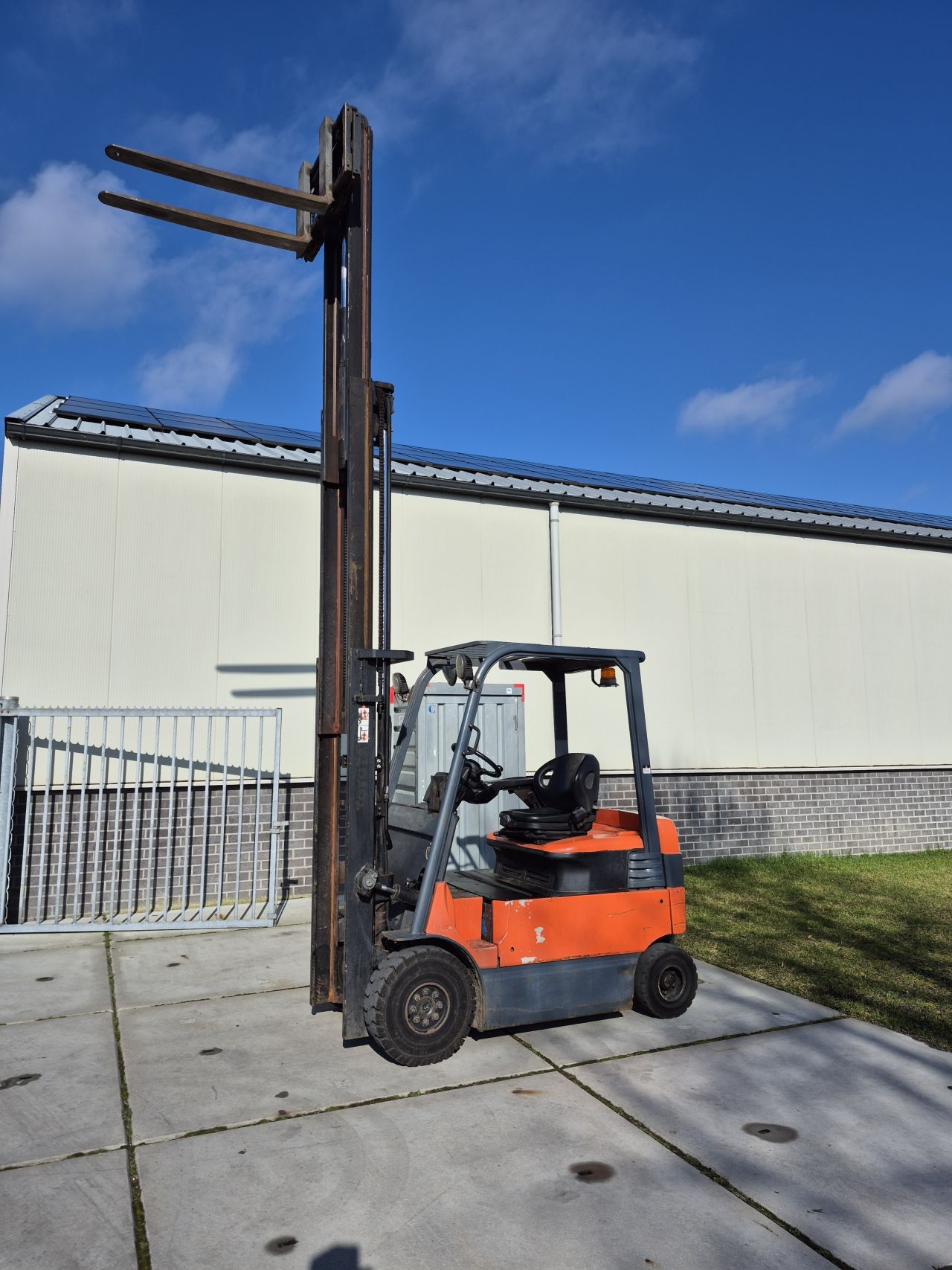 Toyota 7FBMF25 triplex sideshift 4.700 mm bj 2006