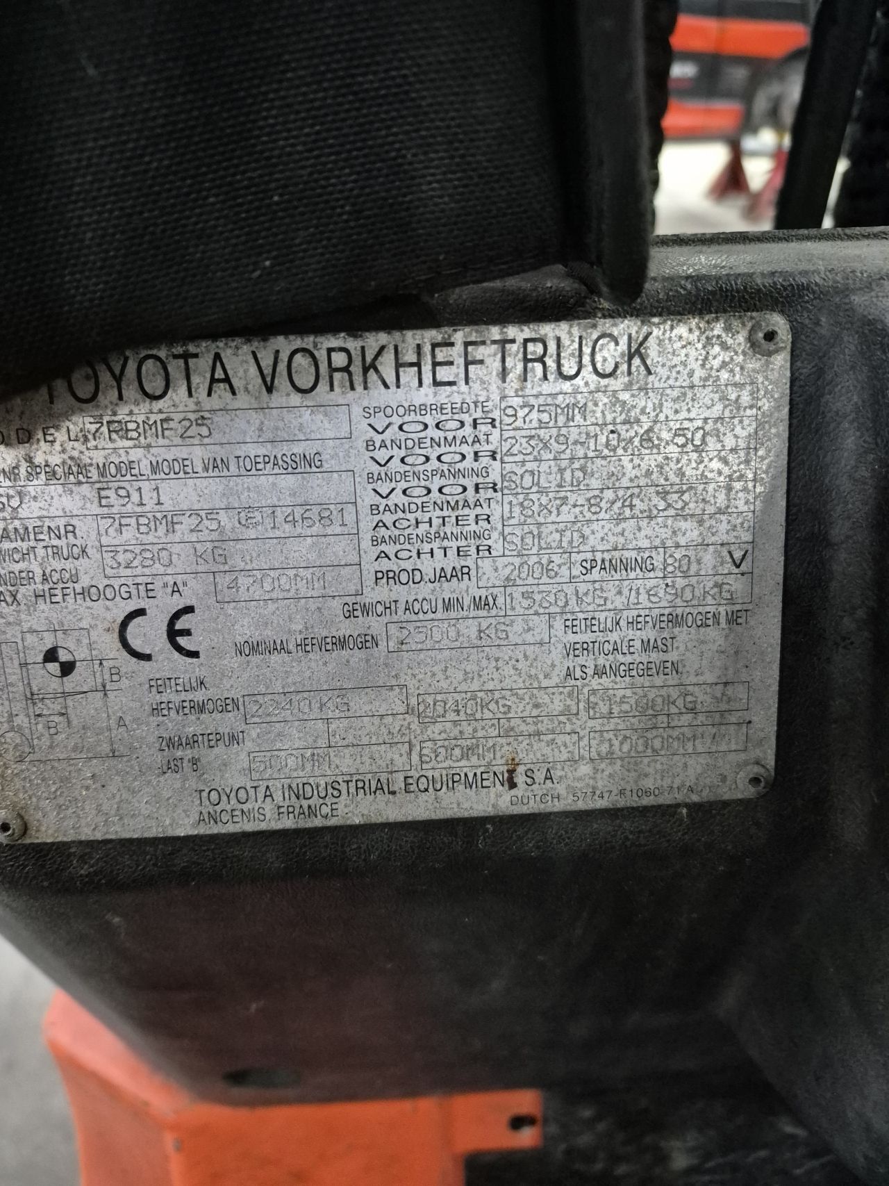 Toyota 7FBMF25 triplex sideshift 4.700 mm bj 2006