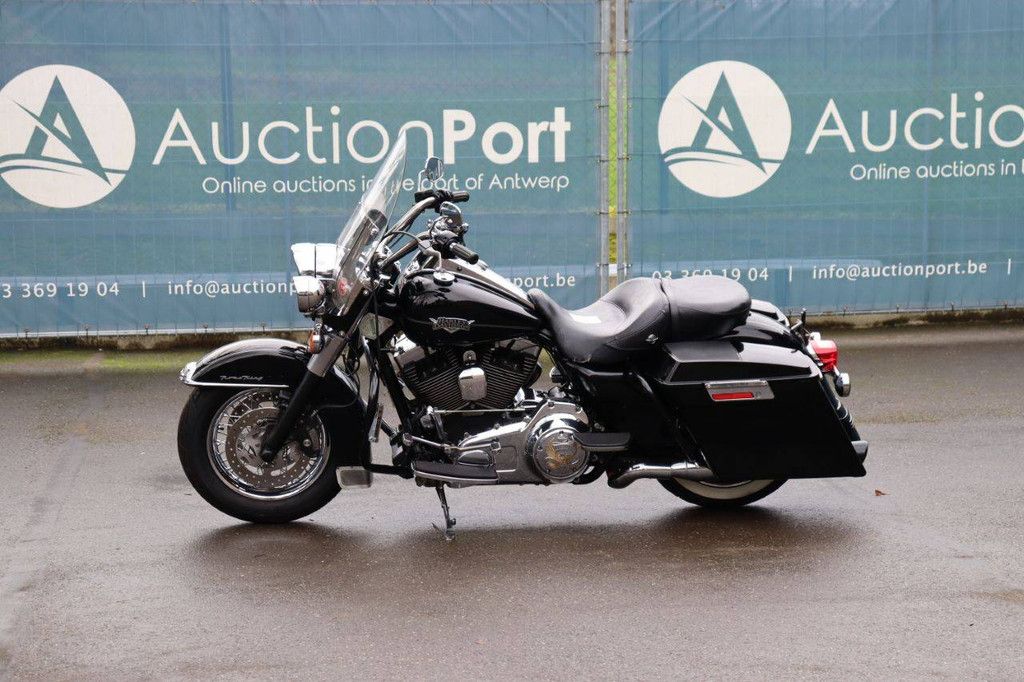 Motorcycle Harley Davidson Road King Classic Petrol 2011