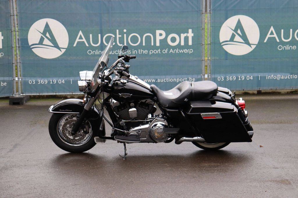 Motorcycle Harley Davidson Road King Classic Petrol 2011