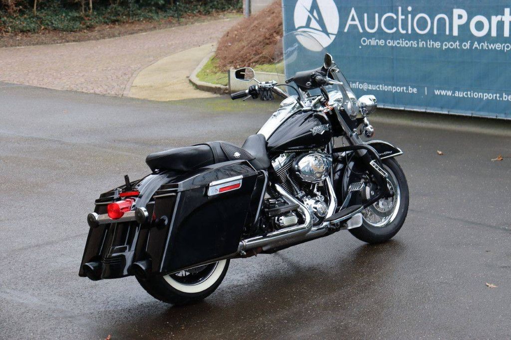 Motorcycle Harley Davidson Road King Classic Petrol 2011
