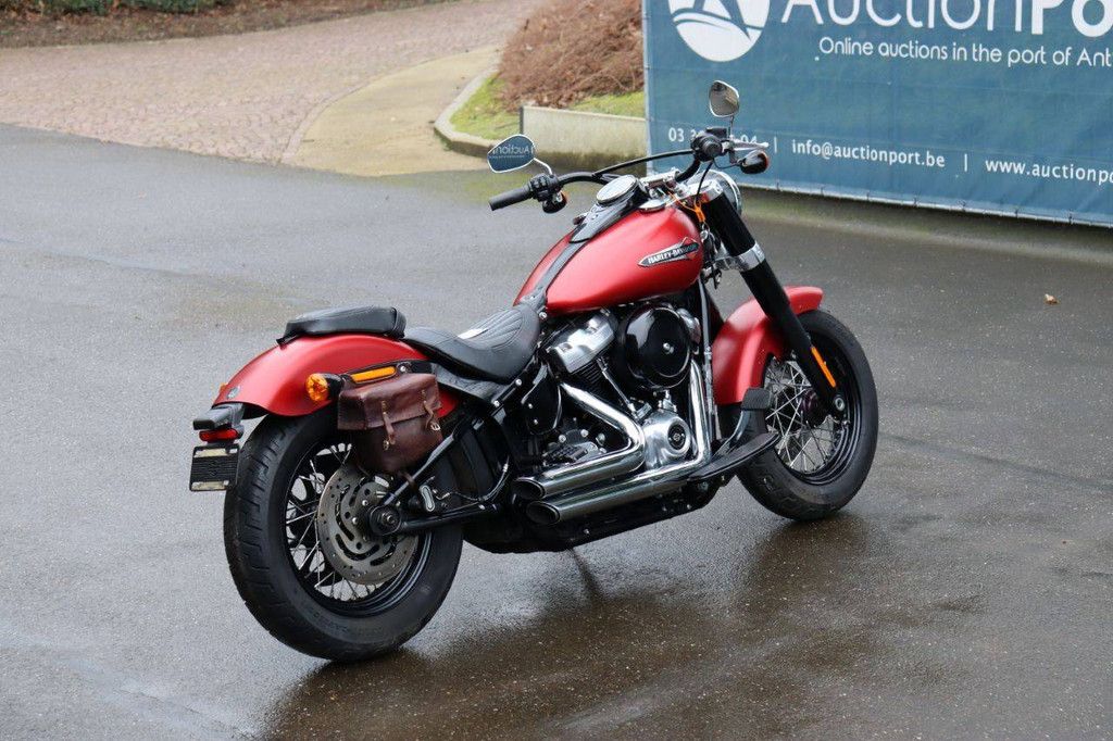 Motorcycle Harley Davidson Softail SLM Petrol 2021