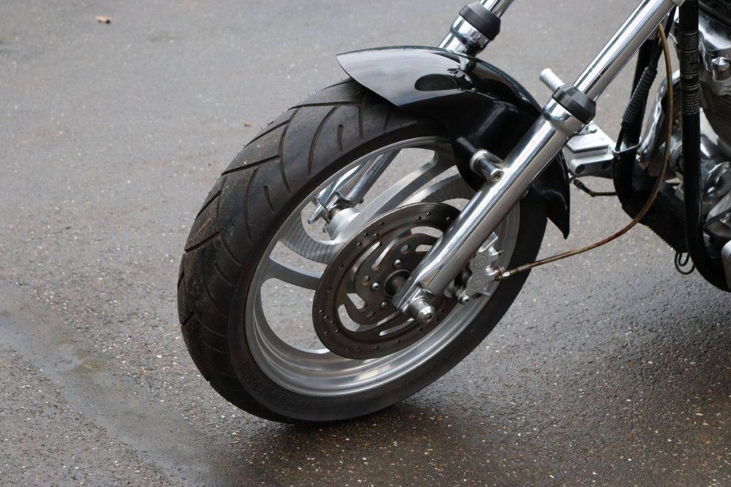 Motorrad Harley Davidson Softail Chopper Benzin 2006