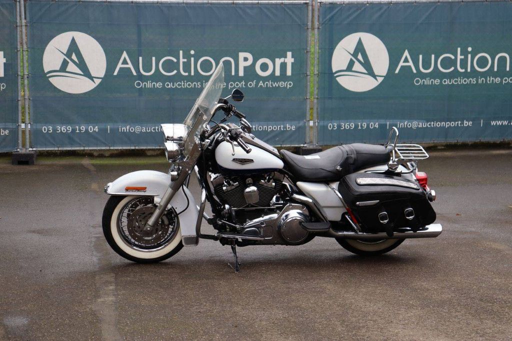 Motorcycle Harley Davidson Road King Classic Petrol 2007