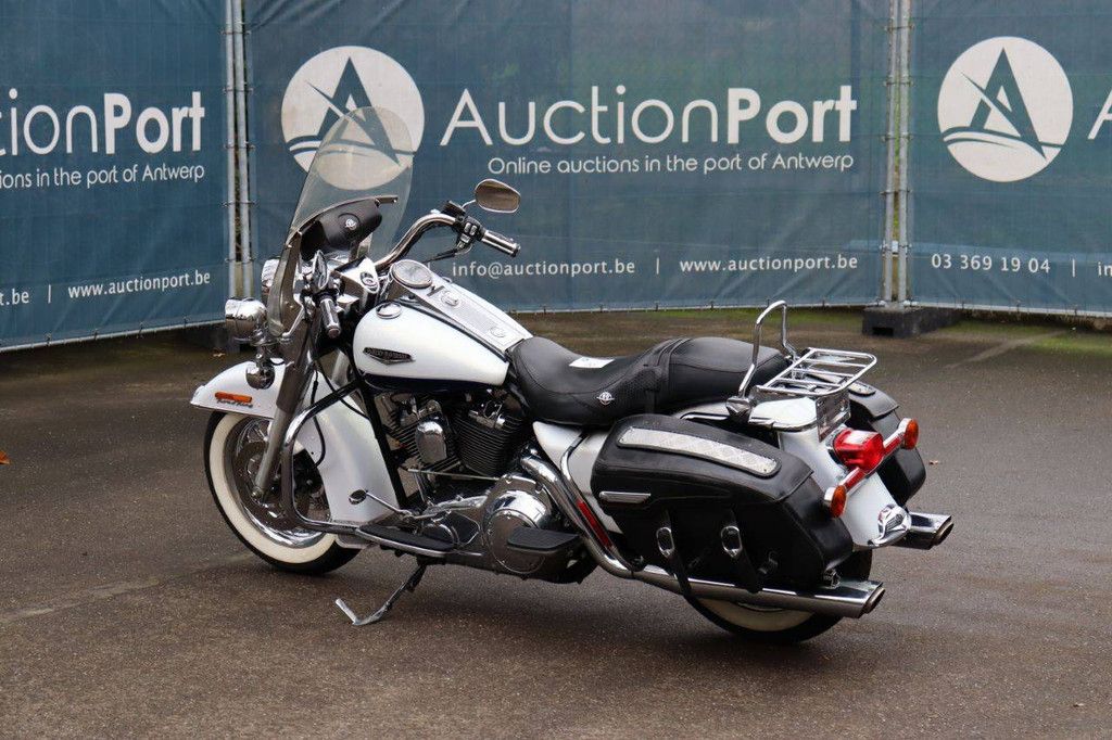 Motorcycle Harley Davidson Road King Classic Petrol 2007