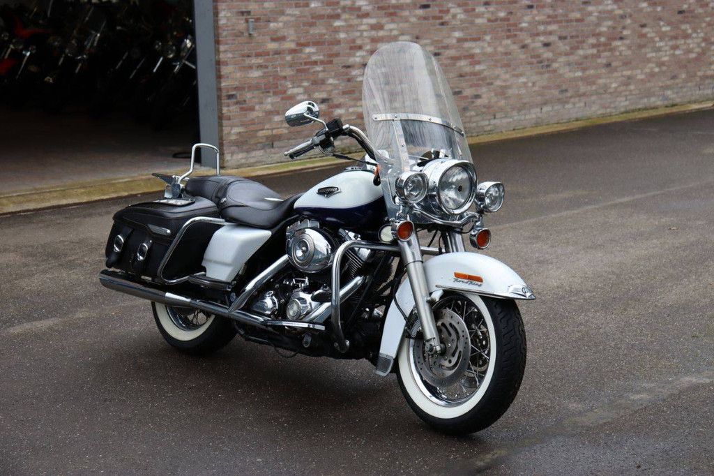 Motorcycle Harley Davidson Road King Classic Petrol 2007