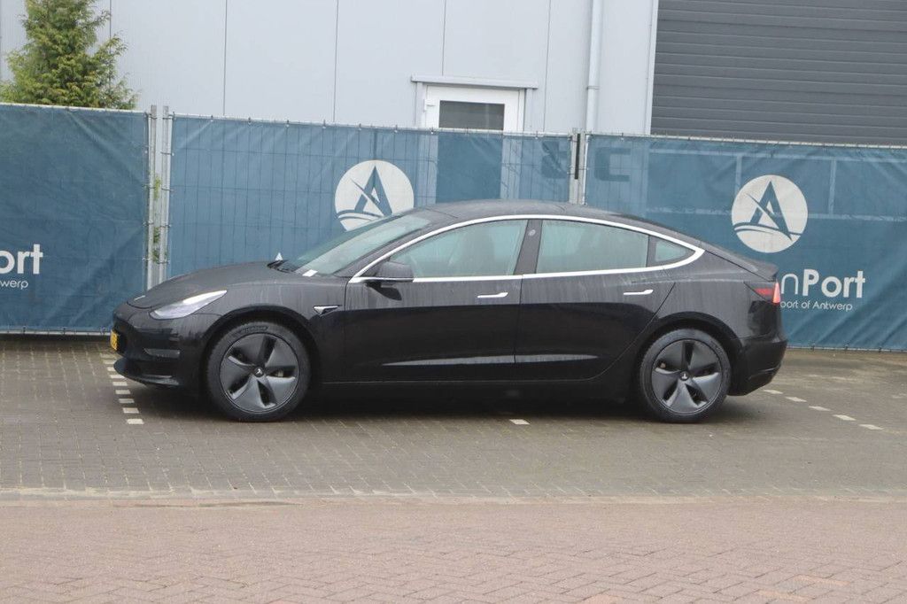 Tesla Model 3 Electric 306hp 2019 passenger car