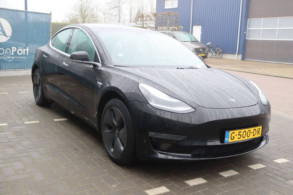 Tesla Model 3 Electric 306hp 2019 passenger car