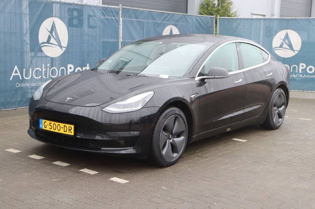Tesla Model 3 Electric 306hp 2019 passenger car