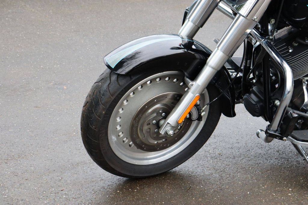 Motorrad Harley Davidson Fat Boy Benzin 2008