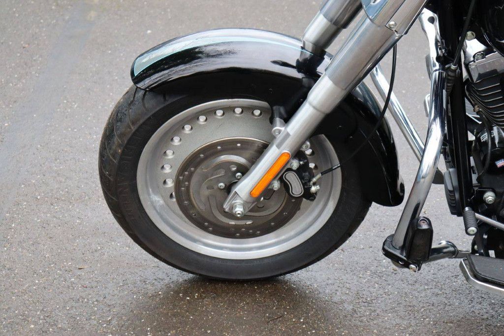 Motorrad Harley Davidson Fat Boy Benzin 2008