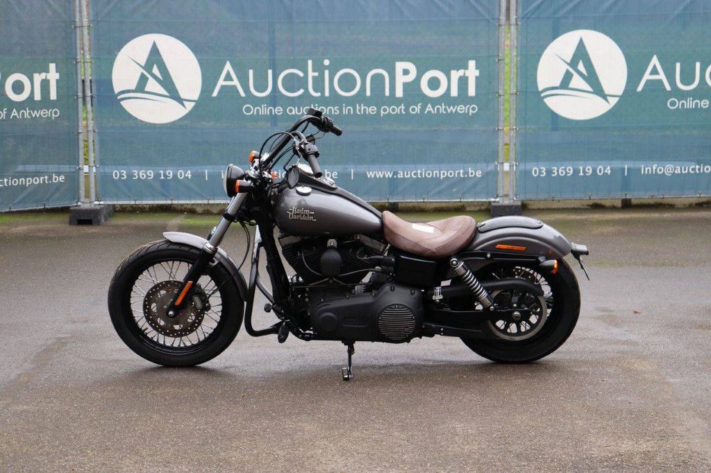 Harley-Davidson Dyna Street Bob Petrol Motorcycle 2014