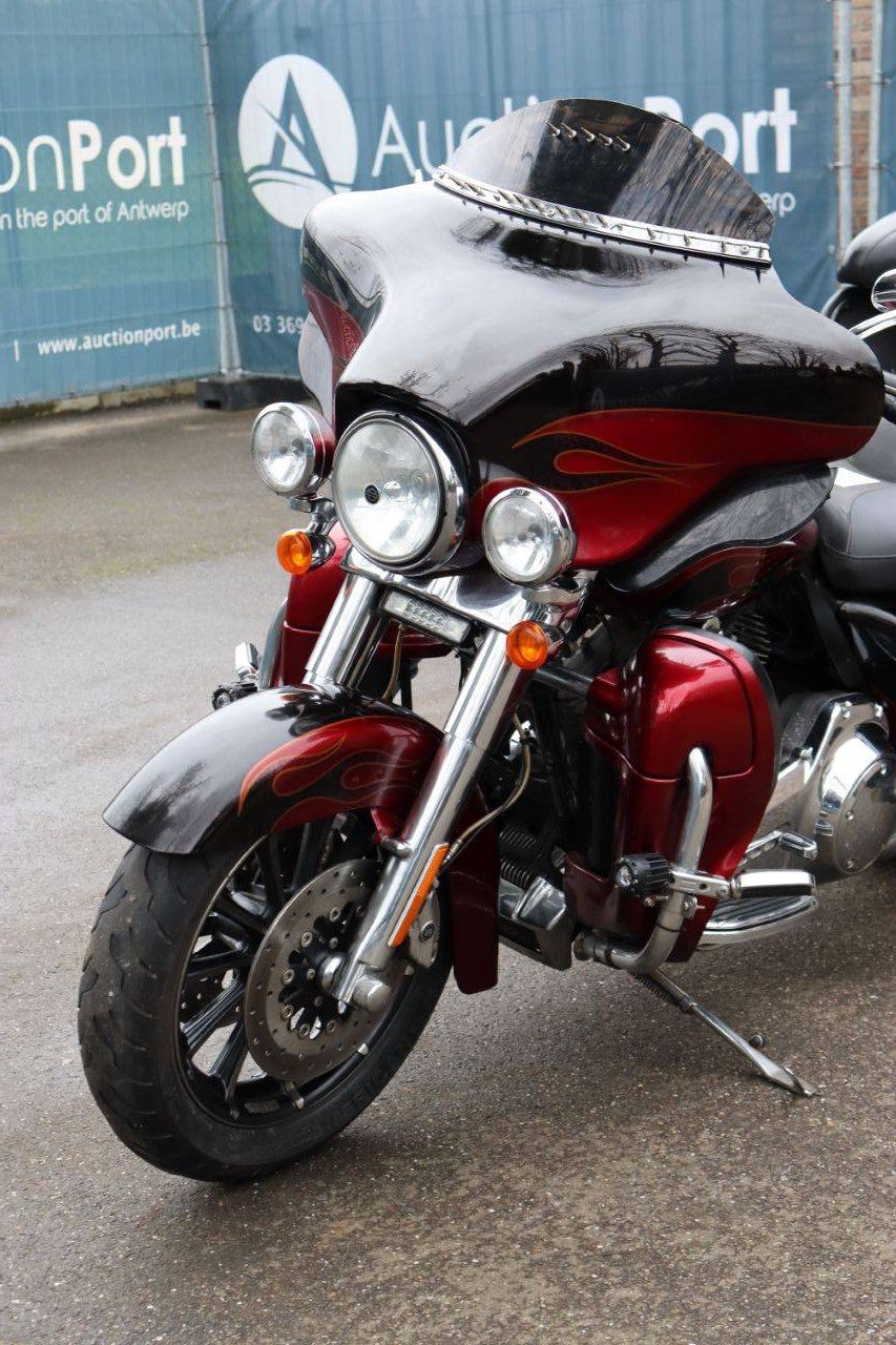 Motorrad Harley Davidson Ultra Classic CVO Benzin 2011