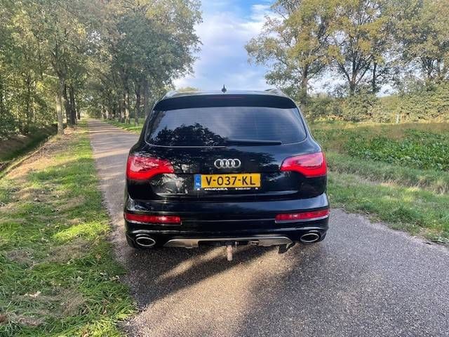 SUV Audi S-Line Quattro 3.0 V6 Q7 Diesel 204 PS 2014