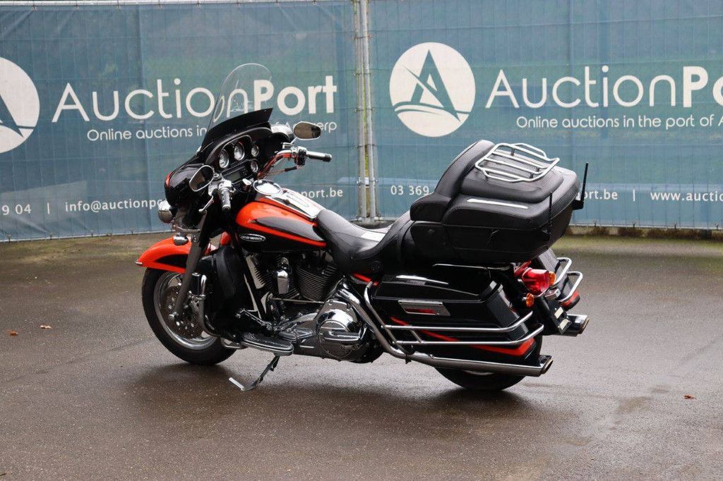Motorcycle Harley Davidson Ultra Classic CVO Petrol 2007
