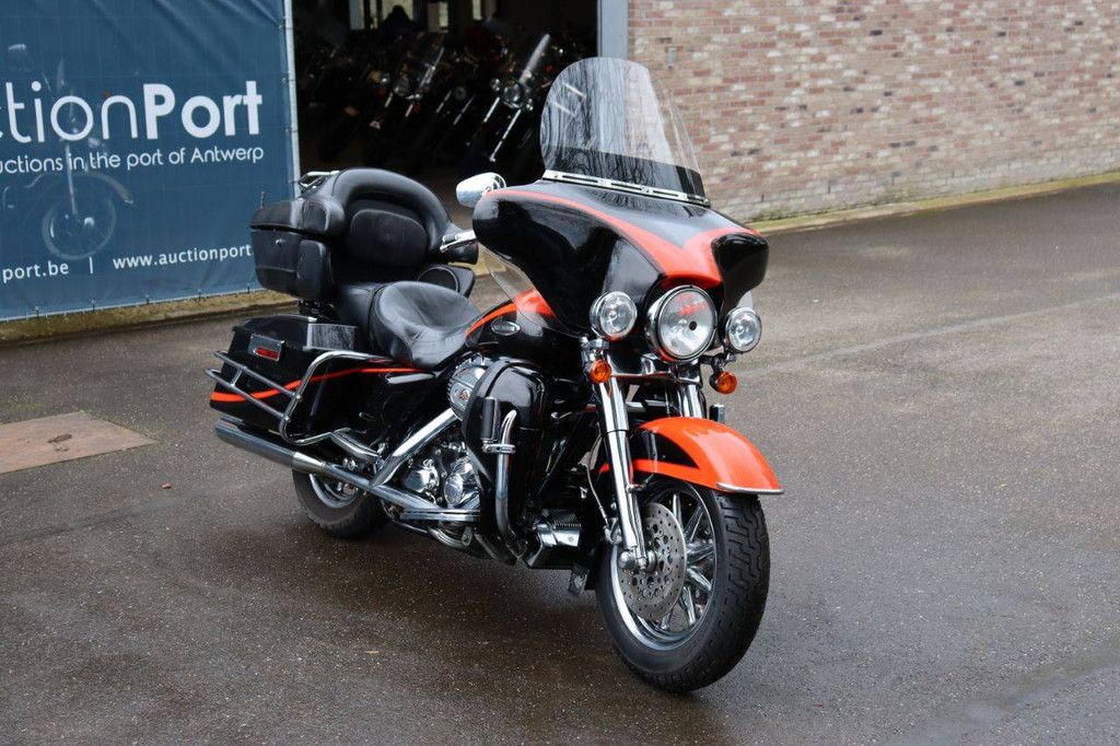 Motorcycle Harley Davidson Ultra Classic CVO Petrol 2007