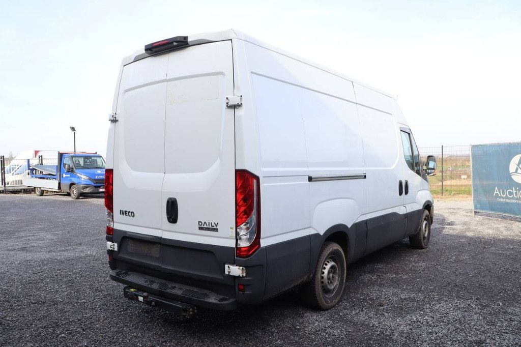IVECO Daily 35-160 Diesel 115kW Kastenwagen 2019