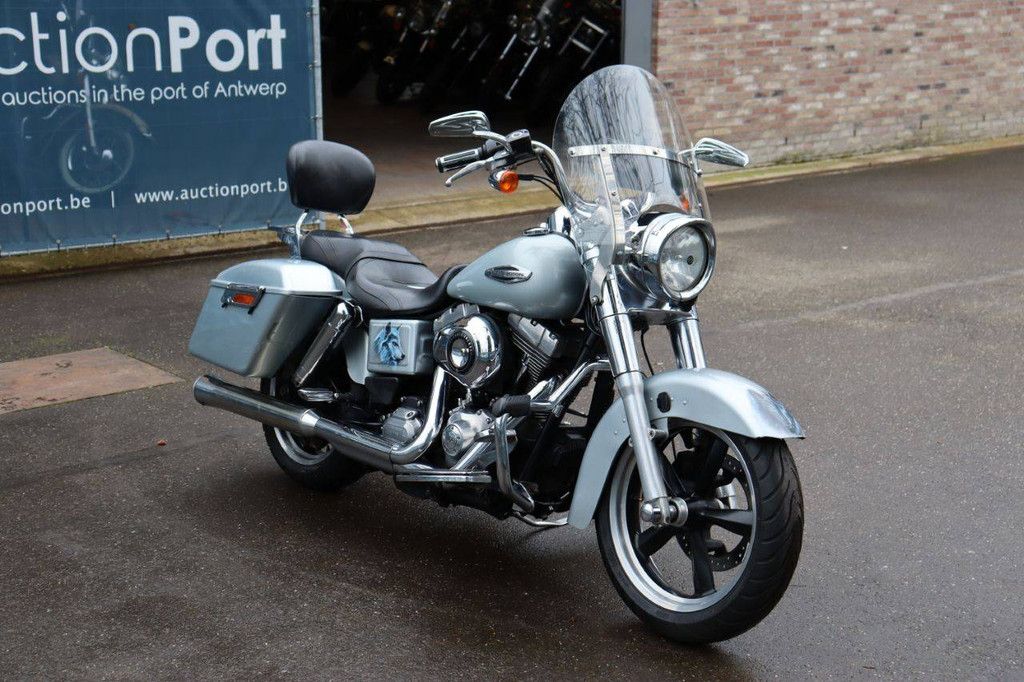 Motorcycle Harley Davidson Dyna Switchback Petrol 2011