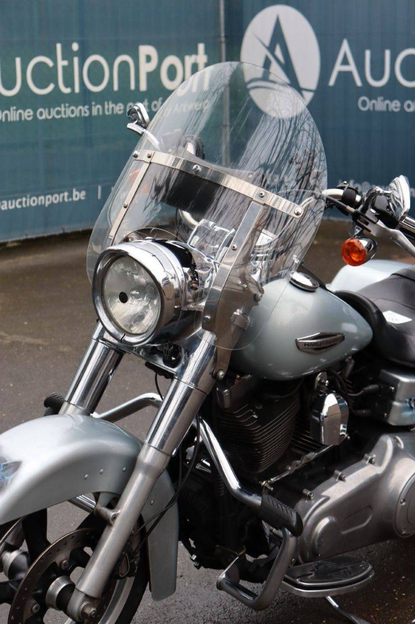 Motorcycle Harley Davidson Dyna Switchback Petrol 2011