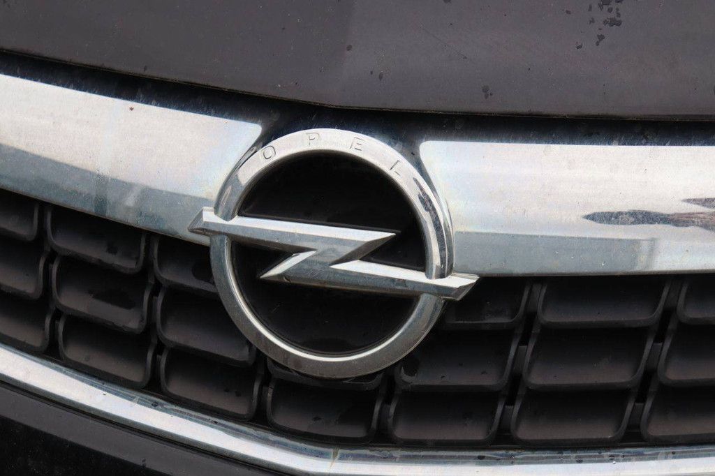 Passenger car Opel Astra CDTI Diesel 2011 (Margin)