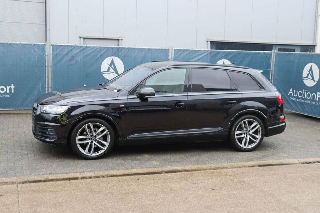 Passenger car Audi Q7 3xS-Line Diesel 200kW 2017
