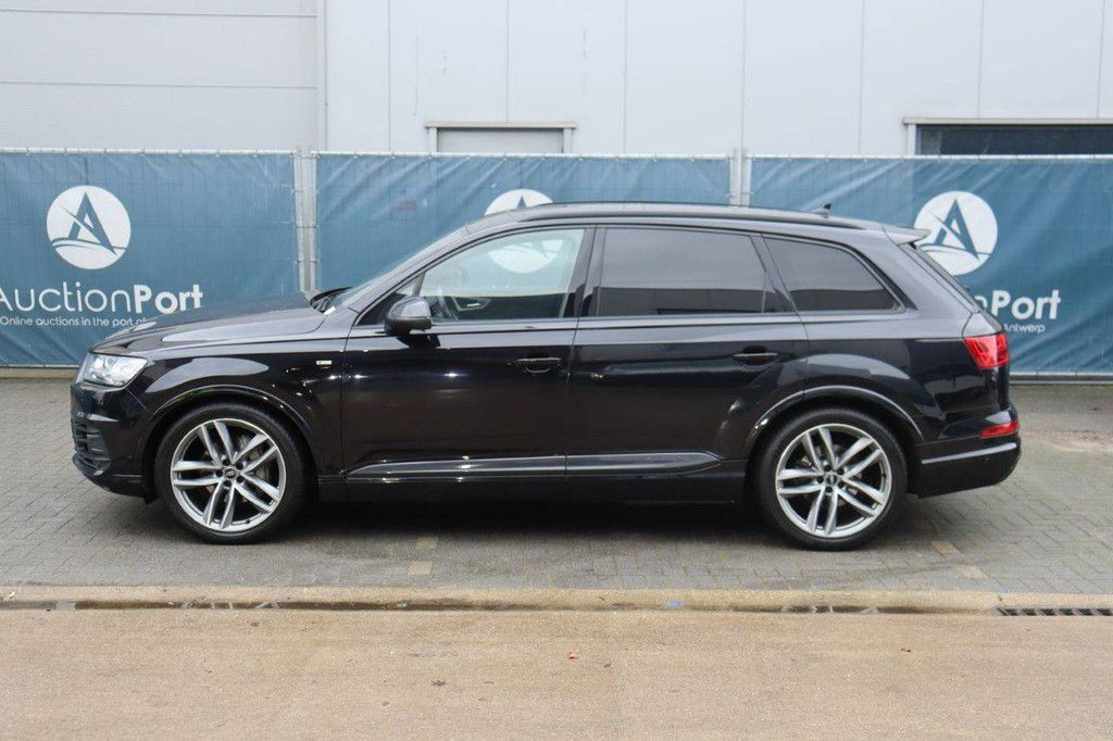Passenger car Audi Q7 3xS-Line Diesel 200kW 2017
