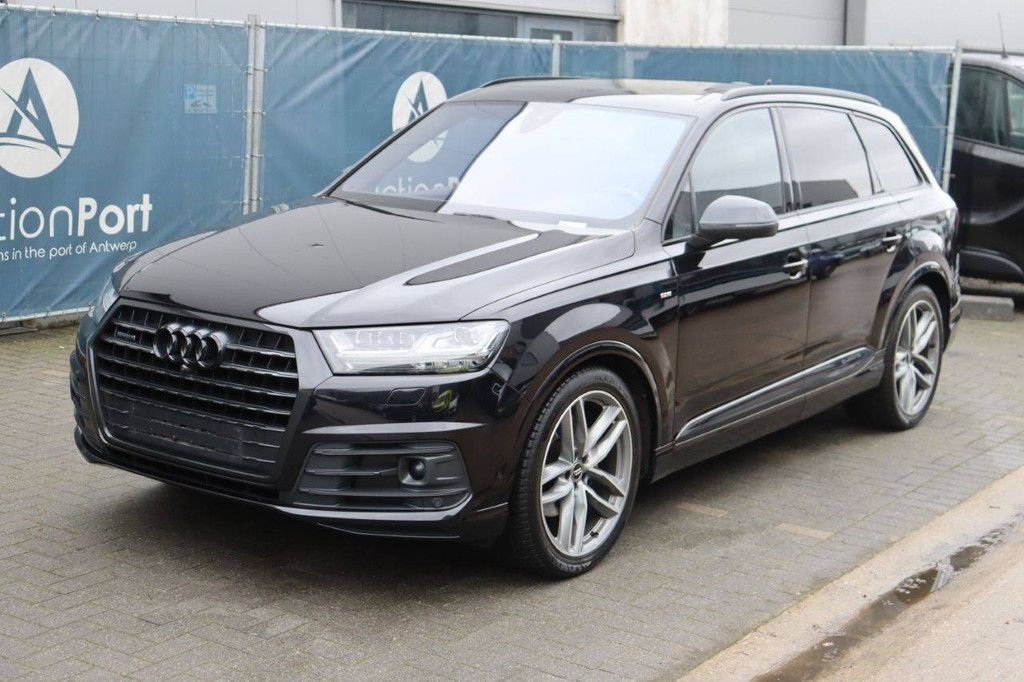 Passenger car Audi Q7 3xS-Line Diesel 200kW 2017