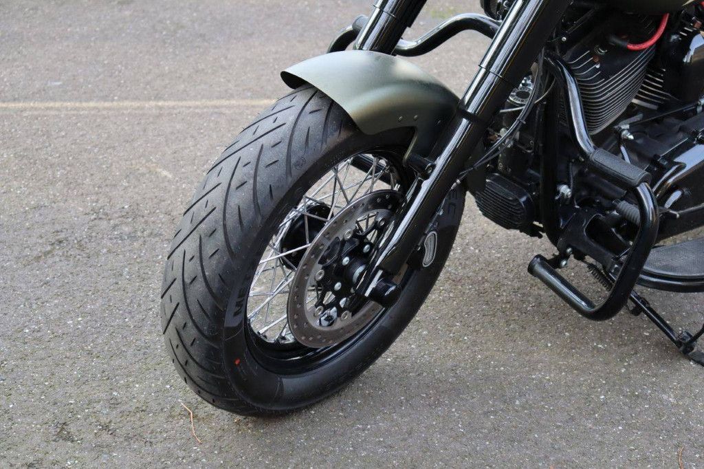 Harley-Davidson Slim S Petrol 2016 Motorcycle (Margin)