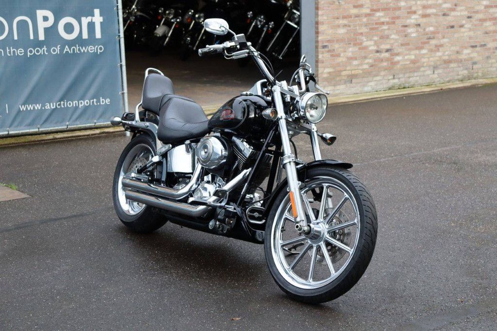 Motorcycle Harley-Davidson Softail Custom Gasoline 2007