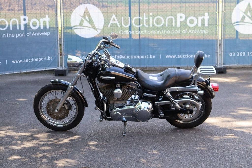 Motorcycle Harley-Davidson Dyna Super Glide Petrol 2007