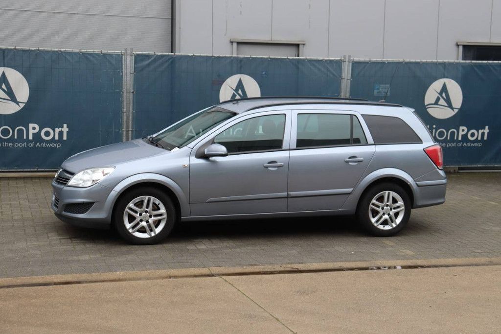 Station wagon Opel ASTRA Diesel 119 hp 2007